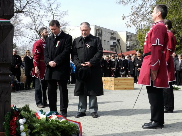 2017. március 15. 60